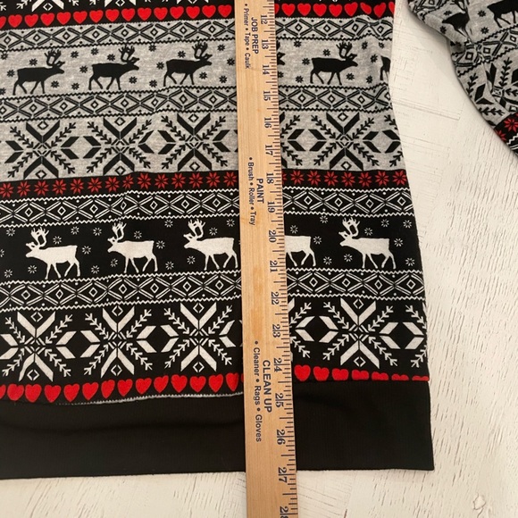 🎄No Boundaries Nordic Reindeer Lightweight Sweatshirt Sweater Top Size M 7-9 - Picture 6 of 6
